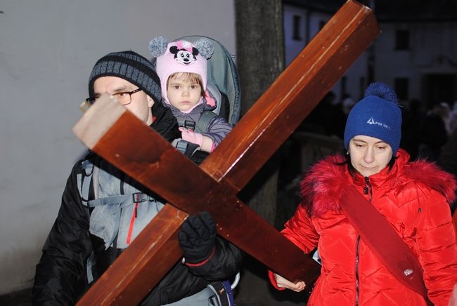 Rodzinna Droga Krzyżowa wyruszy spod klasztoru braci mniejszych kapucynów.