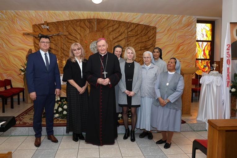 Gosławice. Jubileusz u sióstr kanosjanek