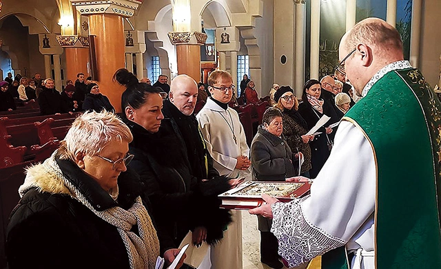 	Zespół działa od lutego. Na zdjęciu: uroczyste przyrzeczenie.