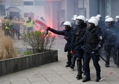 Protest rolników: Pod Sejmem doszło do starć między protestującymi a policją