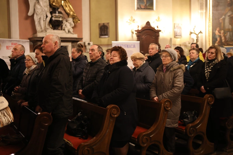 Relikwie błogosławionej rodziny Ulmów w Skierniewicach