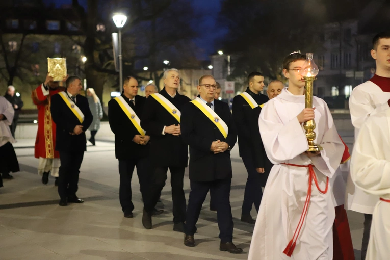 Relikwie błogosławionej rodziny Ulmów w Rawie Mazowieckiej