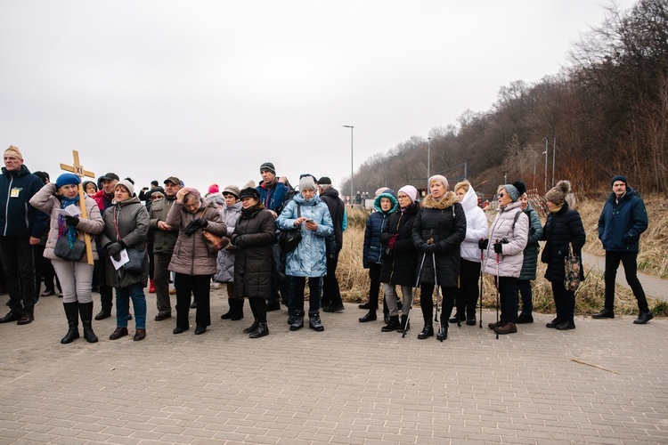 21. Droga Krzyżowa brzegiem morza w Gdyni