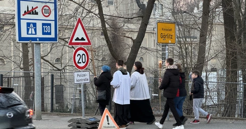 Zanieśli krzyż do Heiligen-Kreuz