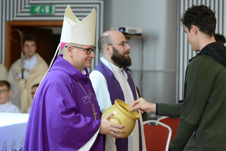 Ładowarka. Msza św. z podjęciem ważnych decyzji