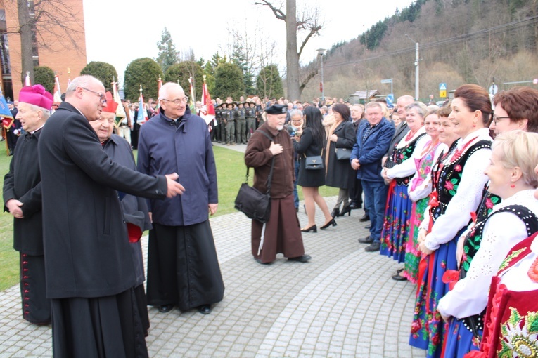 Pomnik góralki - Sprawiedliwej wśród Narodów Świata