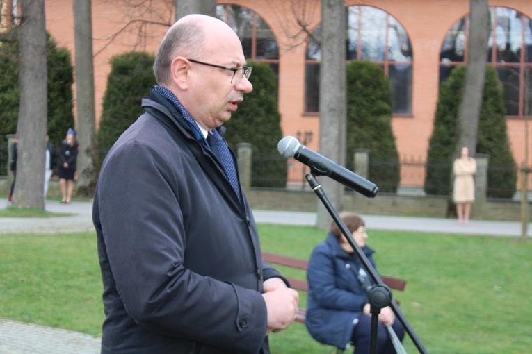 Pomnik góralki - Sprawiedliwej wśród Narodów Świata