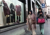 Iran. Dwie kobiety aresztowane, bo tańczyły 8 marca na placu