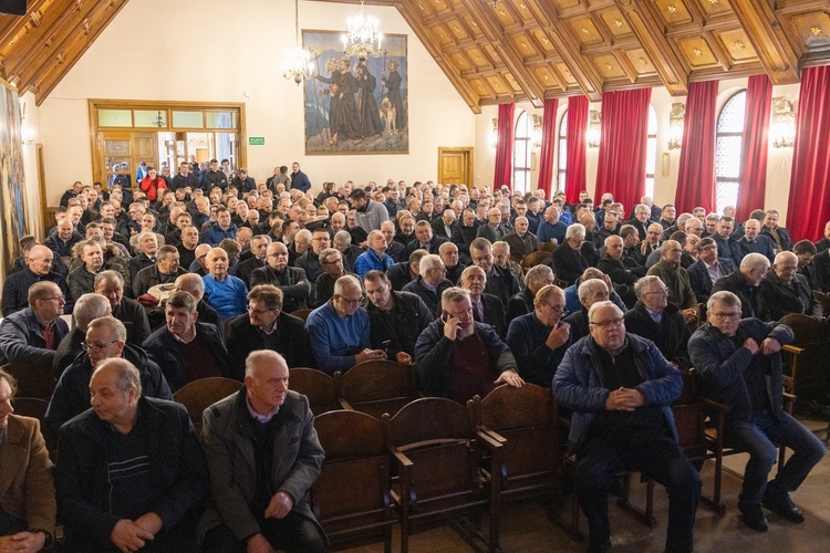 Nowy Sącz. Wielkopostny dzień skupienia dla szafarzy