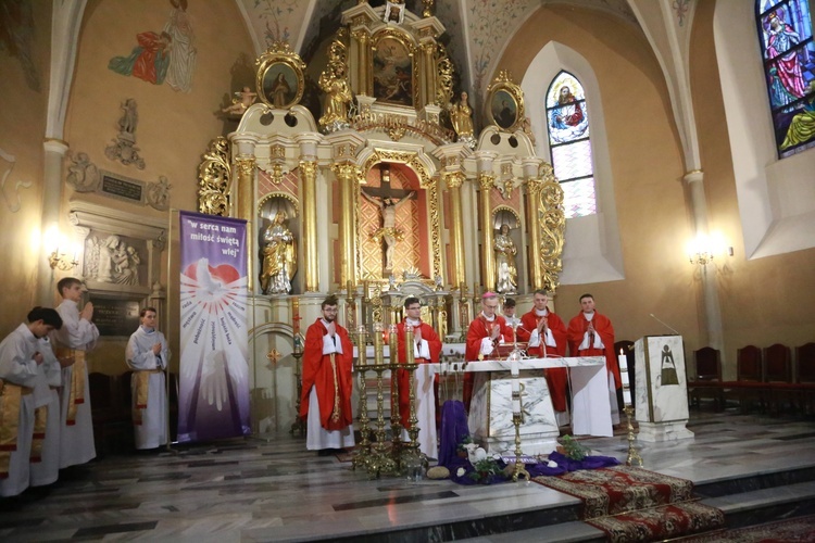 Dębica. Bierzmowanie u św. Jadwigi