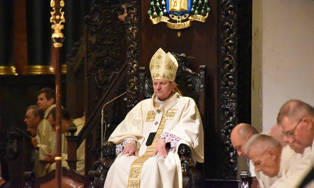 Ku dynamizmowi wyjścia i Kościołowi synodalnemu. Kim jest nowy przewodniczący KEP?