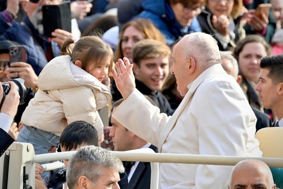 Franciszek opowiada o wydarzeniach ze swego życia: Olśniła mnie dziewczyna