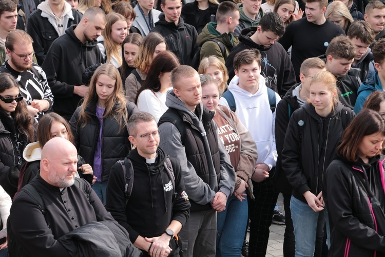 Jasna Góra. Pielgrzymka maturzystów - cz. 1