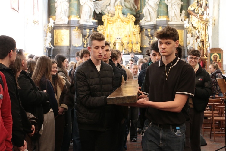 Jasna Góra. Pielgrzymka maturzystów - cz. 1