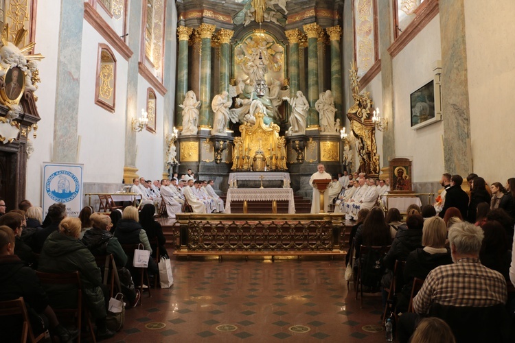 Jasna Góra. Pielgrzymka maturzystów - cz. 2