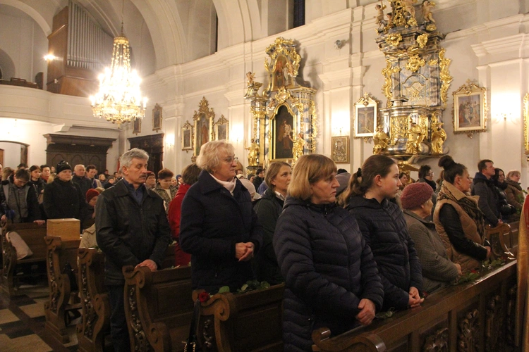 Zakliczyn. Wprowadzenie relikwii św. Rity do kościoła św. Idziego