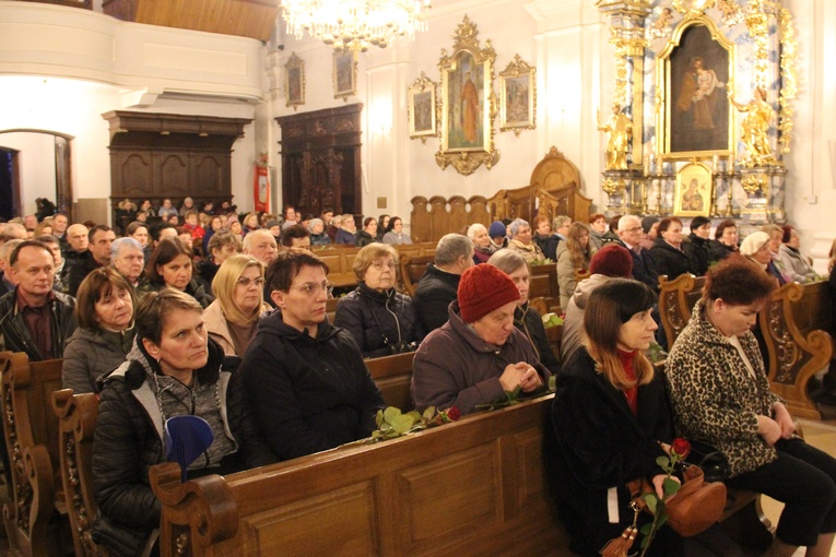 Zakliczyn. Wprowadzenie relikwii św. Rity do kościoła św. Idziego