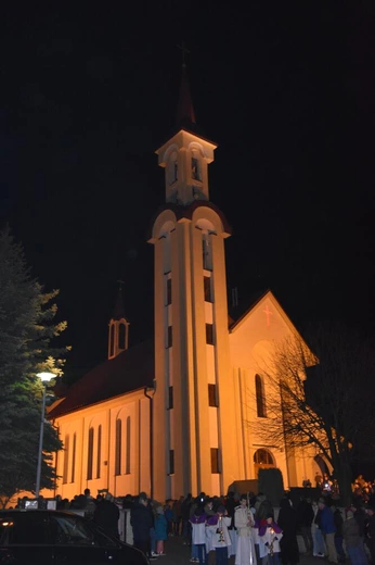 Dębica-Latoszyn. Droga Krzyżowa ulicami parafii