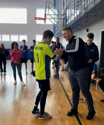 Limanowa. Rejonowe rozgrywki LSO w piłce halowej