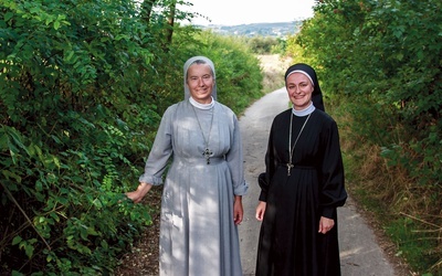 Założycielka BMWK s. Gabriela (po lewej) z s. Darią, aktualną odpowiedzialną.