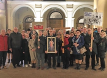 Obrońcy krzyża z Miętnego na Jasnej Górze równo 40 lat po pielgrzymce, która odbyła się w czasie strajku. 