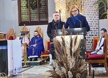 Alicja i Kamil Sośniccy podzielili się tym, jak żyją wiarą w rodzinie.