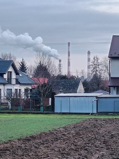 W trosce o kolejne pokolenia, rozwiązując problemy dnia dzisiejszego, nie powinniśmy kierować się wyłącznie troską o ludzi żyjących współcześnie.