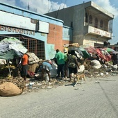 Ameryka Łacińska: modlitwa za Haiti, w kraju dalej chaos, przemoc i kłótnie