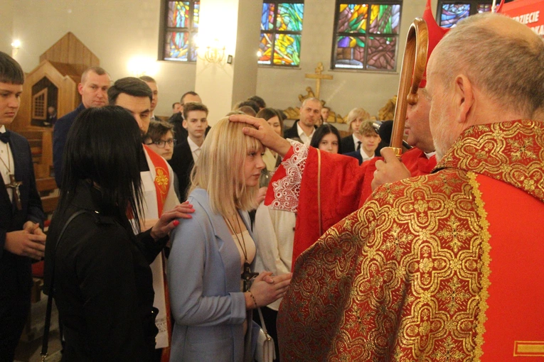 Bierzmowanie w Wielogłowach