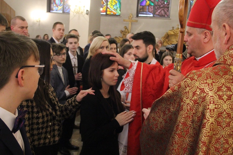 Bierzmowanie w Wielogłowach