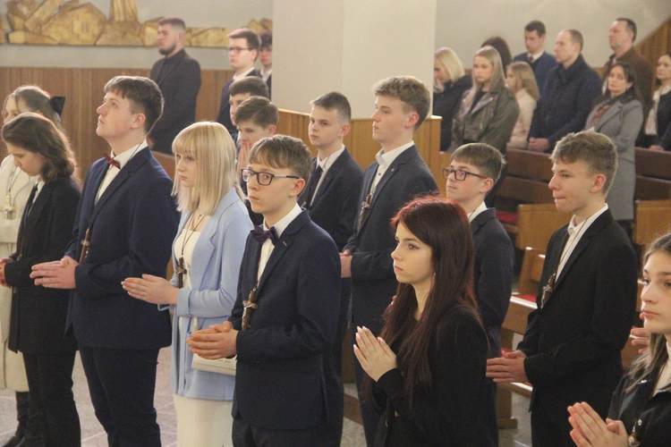 Bierzmowanie w Wielogłowach