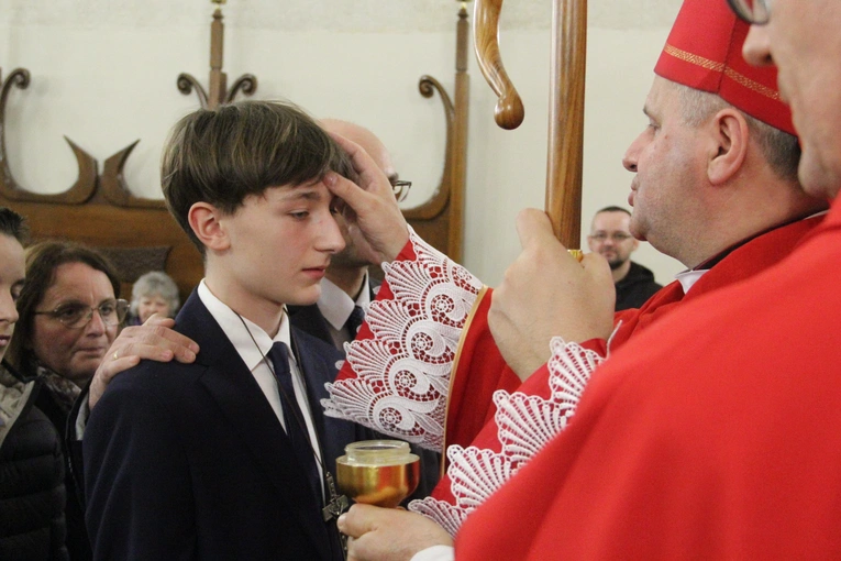 Bierzmowanie w bazylice św. Małgorzaty w Nowym Sączu
