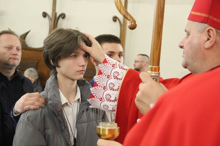 Bierzmowanie w bazylice św. Małgorzaty w Nowym Sączu