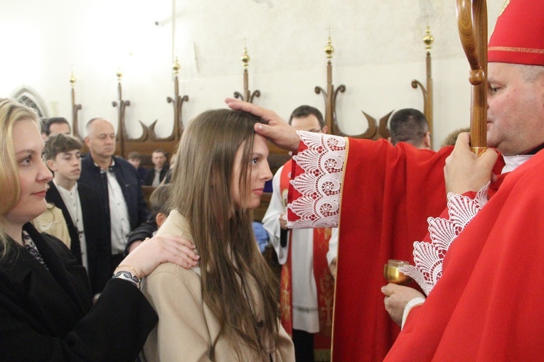 Bierzmowanie w bazylice św. Małgorzaty w Nowym Sączu