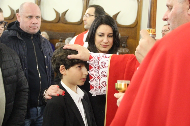Bierzmowanie w bazylice św. Małgorzaty w Nowym Sączu