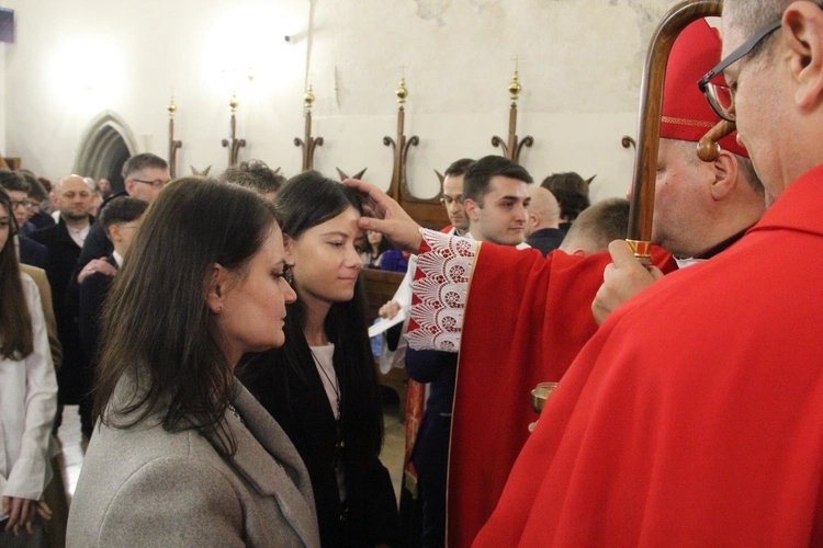 Bierzmowanie w bazylice św. Małgorzaty w Nowym Sączu