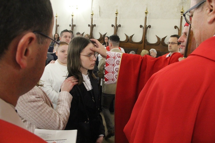 Bierzmowanie w bazylice św. Małgorzaty w Nowym Sączu