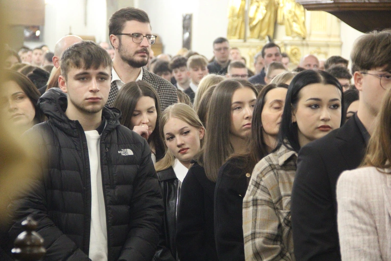 Bierzmowanie w bazylice św. Małgorzaty w Nowym Sączu