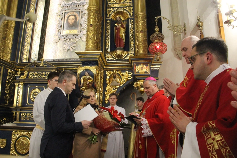 Bierzmowanie w bazylice św. Małgorzaty w Nowym Sączu
