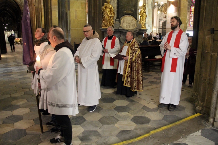 Archidiecezjalna Droga Krzyżowa osób chorych i z niepełnosprawnościami