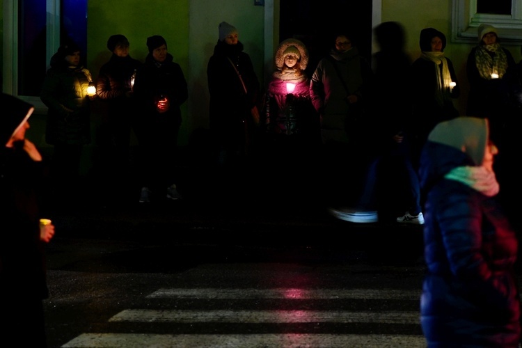 Olsztyn. Droga Krzyżowa ulicami miasta