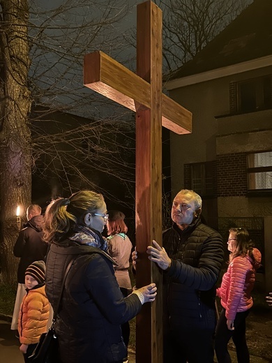 Droga Krzyżowa ulicami osiedla Krzyki we Wrocławiu