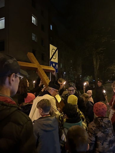 Droga Krzyżowa ulicami osiedla Krzyki we Wrocławiu