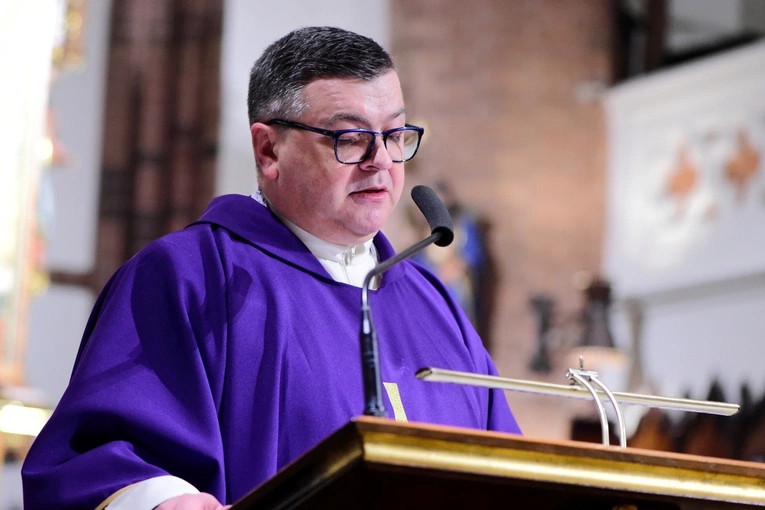 Msza św. za śp. abp. Edmunda Piszcza