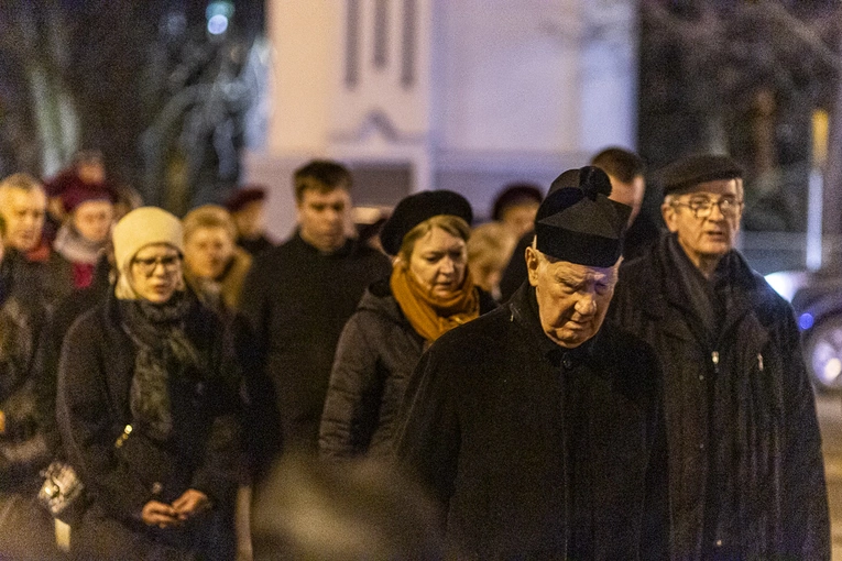 Droga Krzyżowa ulicam Świdnicy