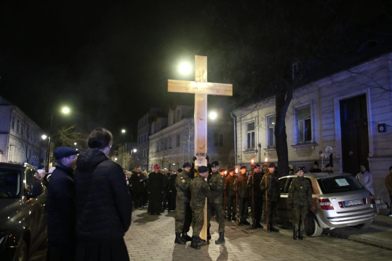 Płock. Droga Krzyżowa na Starym Mieście