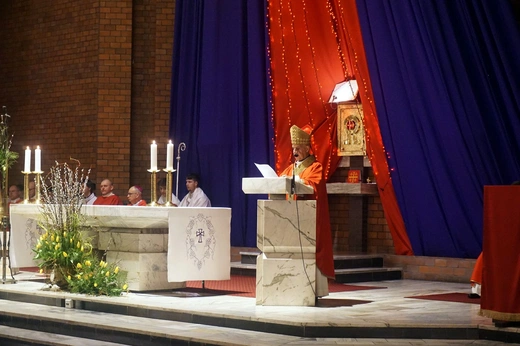 Eucharystia i spotkanie z abp. Rino Fisichellą