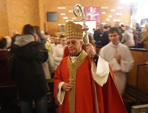 Eucharystia i spotkanie z abp. Rino Fisichellą