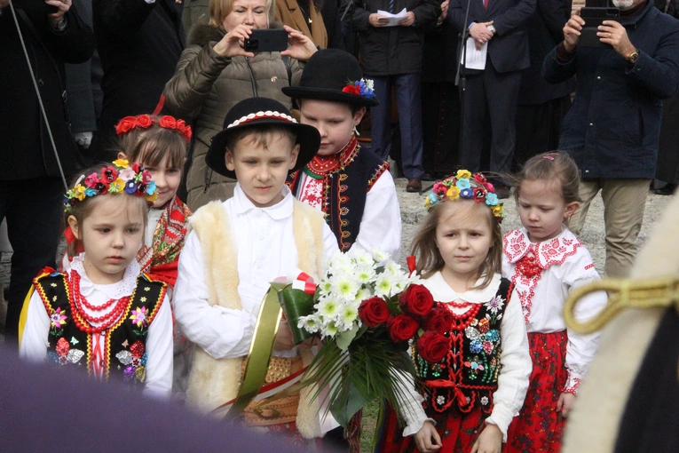 Tęgoborze. Pomnik dla mieszkańców Zawadki