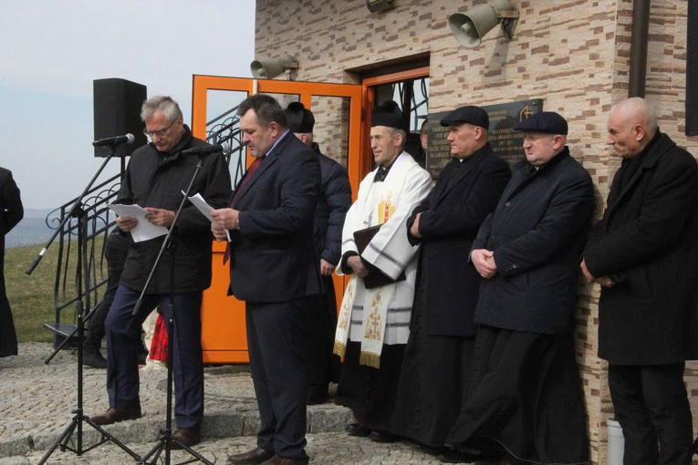 Tęgoborze. Pomnik dla mieszkańców Zawadki